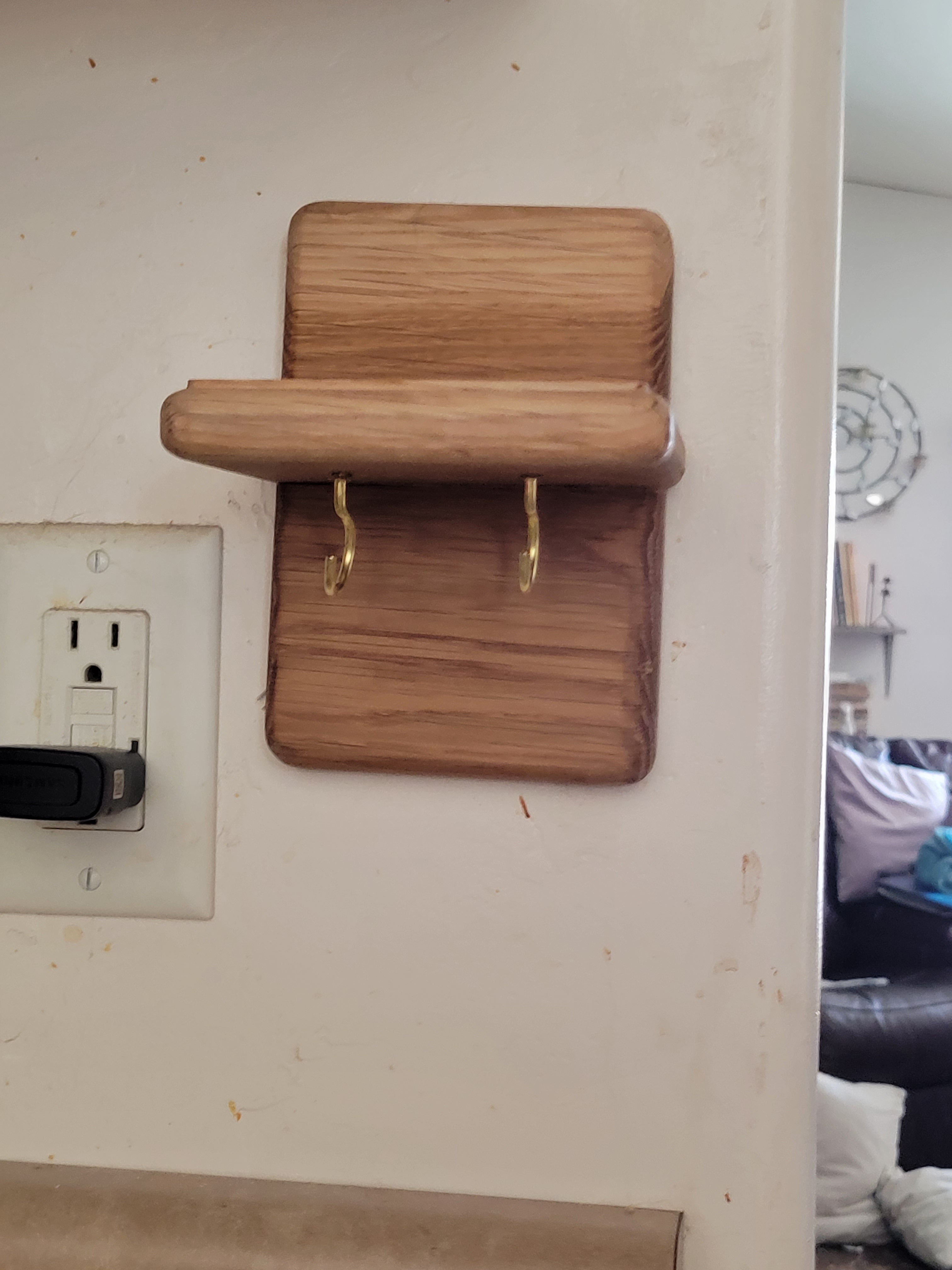 Small shelf for wallet and keys