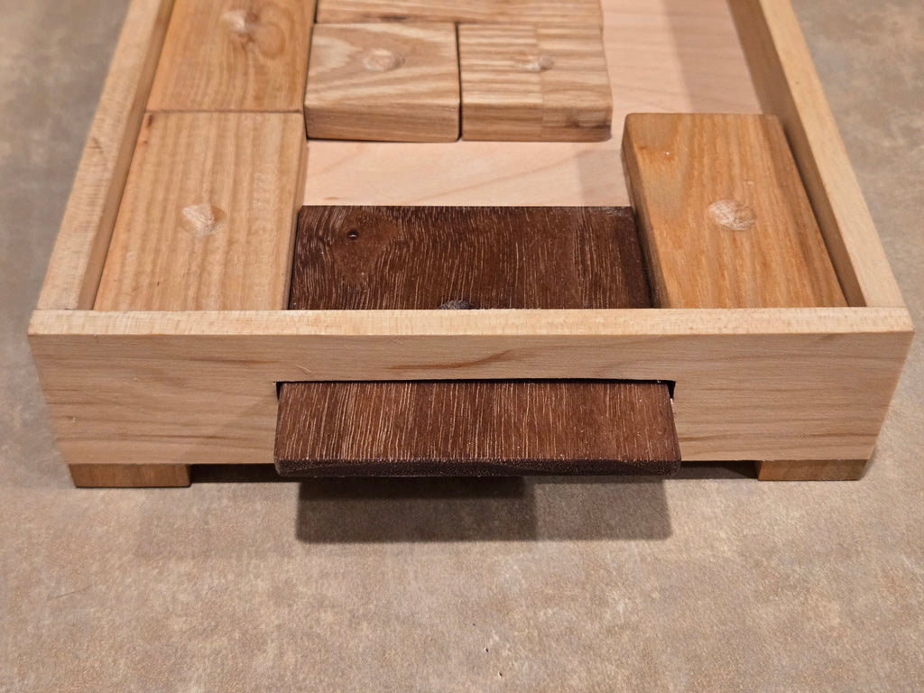 Sliding tile puzzle