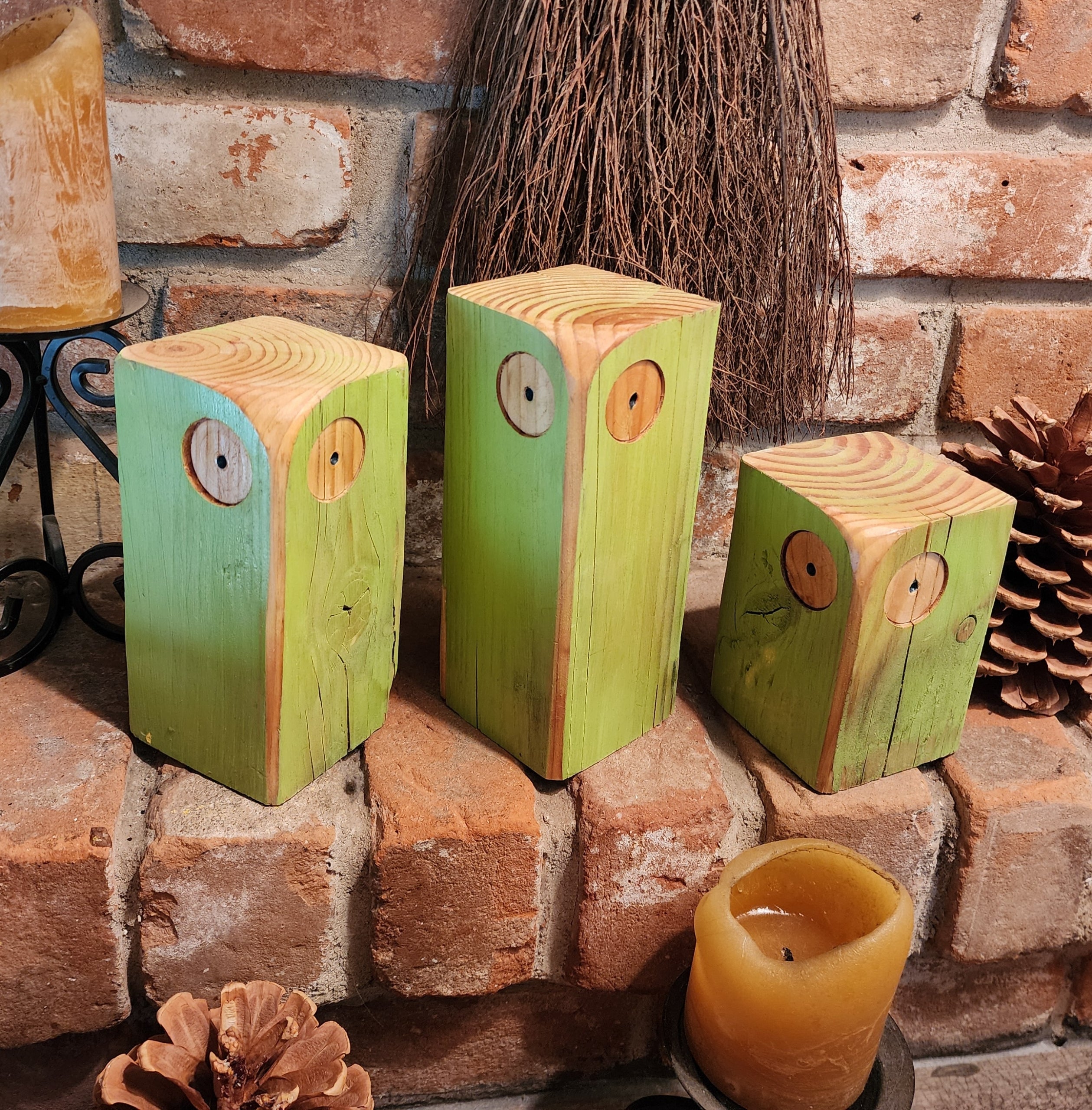 Wooden decorative owls - stylized home decor